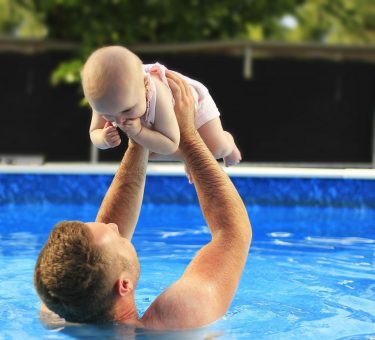 顔つけが苦手な子供に水泳を教える方法